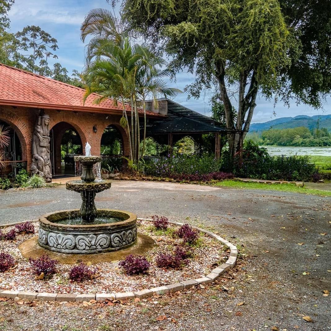 Hotel Boutique Casona Del Cafetal And Lakeside Restaurant Cachí 外观 照片